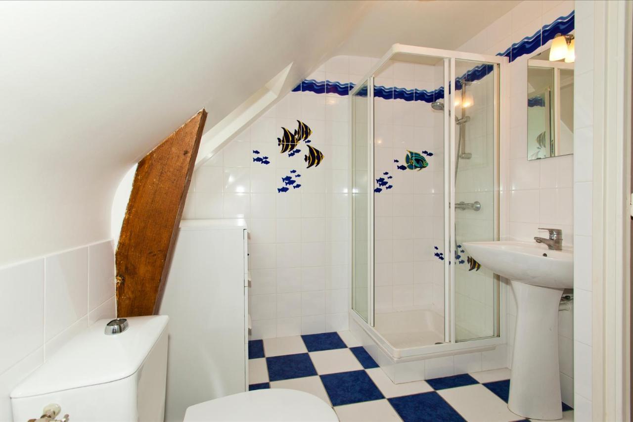 Guégon Stone Cottage With Modern Cosy Interior Near To Josselin Perfect Retreat For Writers Or Star Gazers מראה חיצוני תמונה