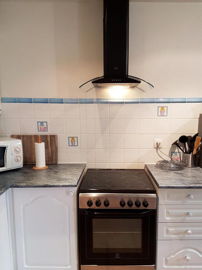 Guégon Stone Cottage With Modern Cosy Interior Near To Josselin Perfect Retreat For Writers Or Star Gazers מראה חיצוני תמונה
